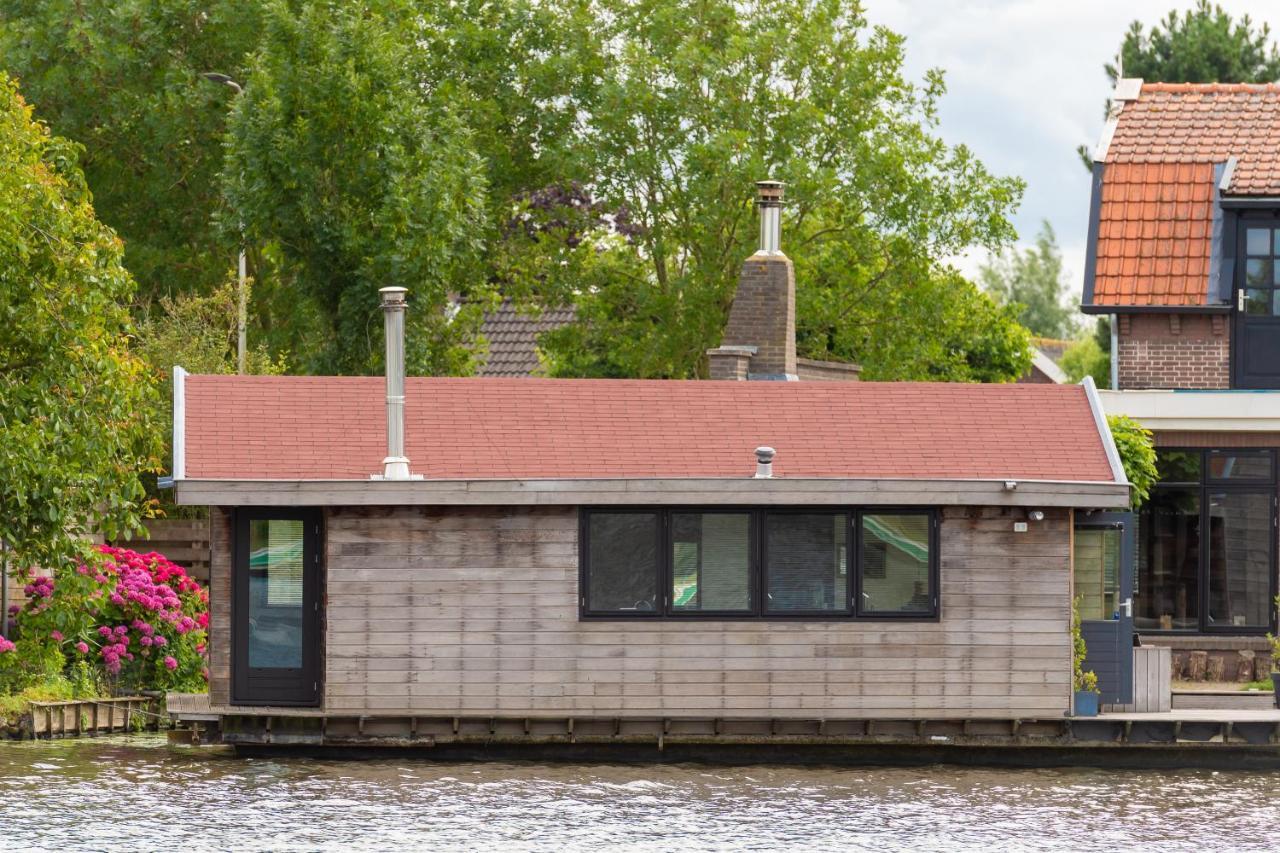 Aangenaam Op De Rijn, Woonboot, Inclusief Prive Sauna Алфен ан ден Рейн Екстериор снимка